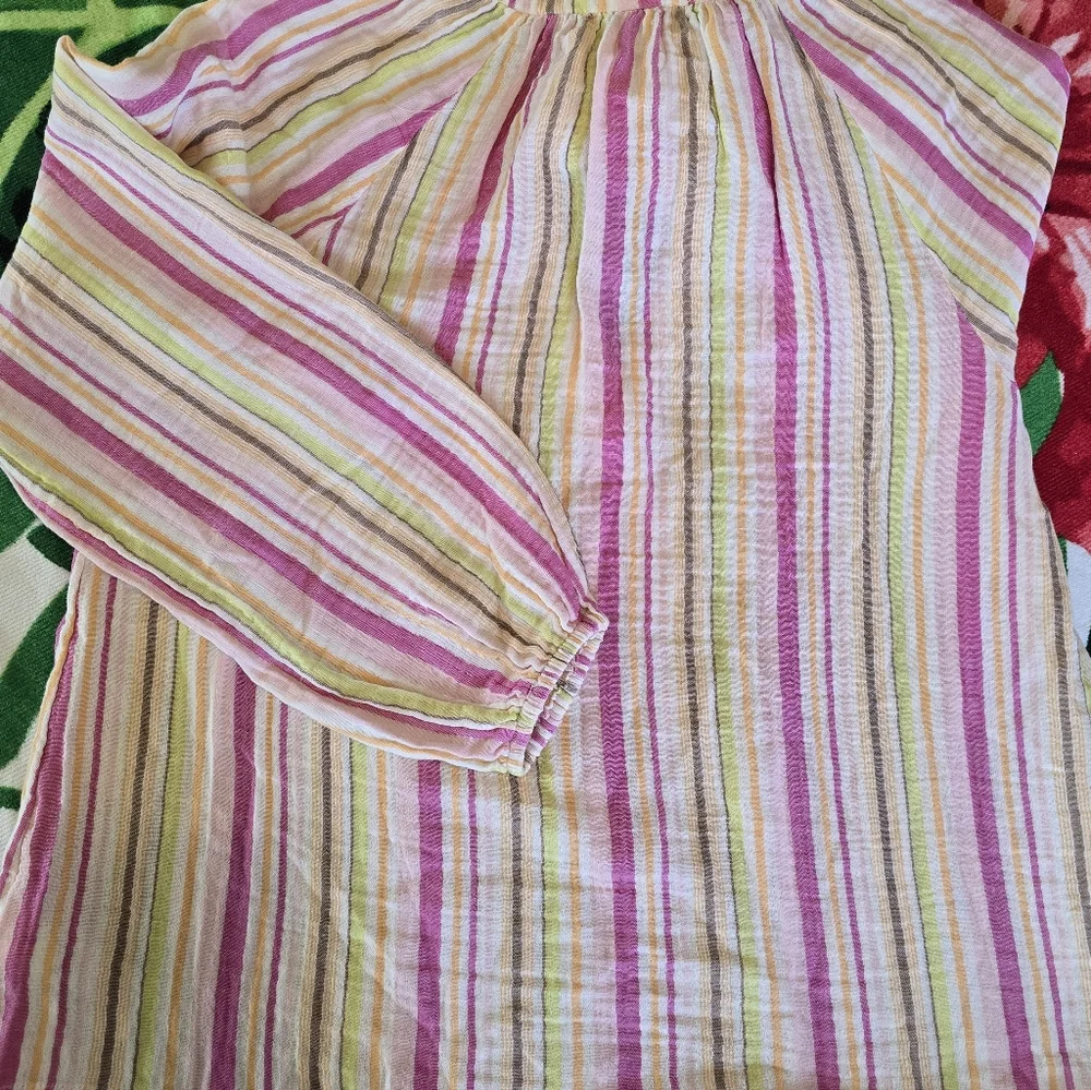 Womens Old Navy Summer Beach Flowy Vneck Blouse - Picture 7 of 7